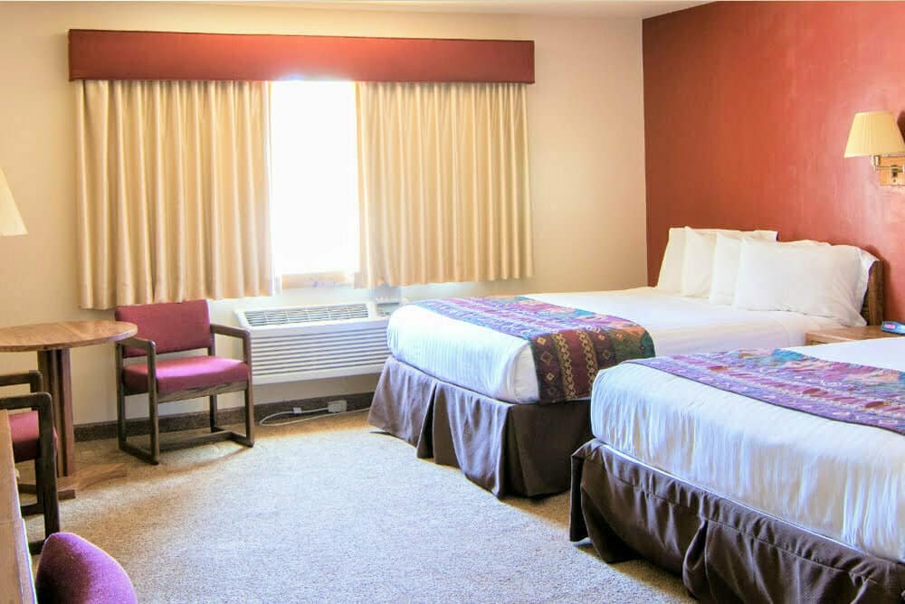 double queen room hotel